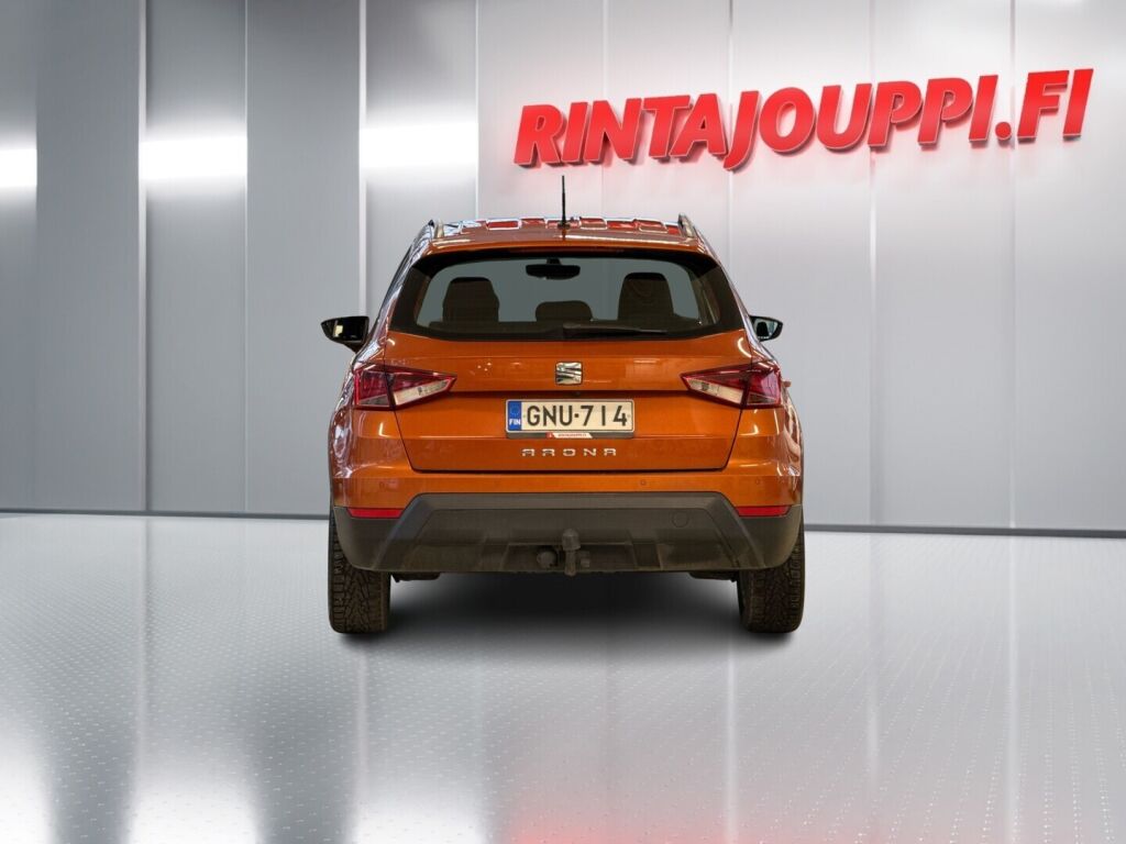 Seat Arona 2020 Oranssi