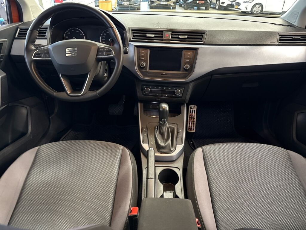 Seat Arona 2020 Oranssi