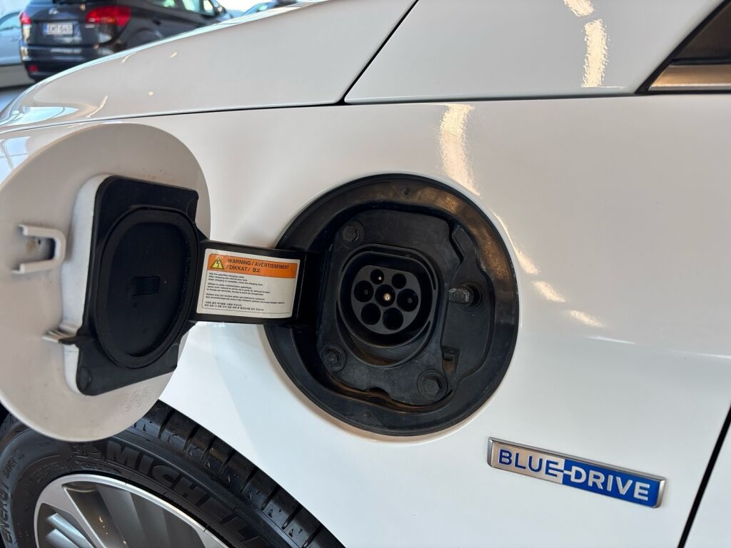 Hyundai IONIQ plug-in 2020 Valkoinen