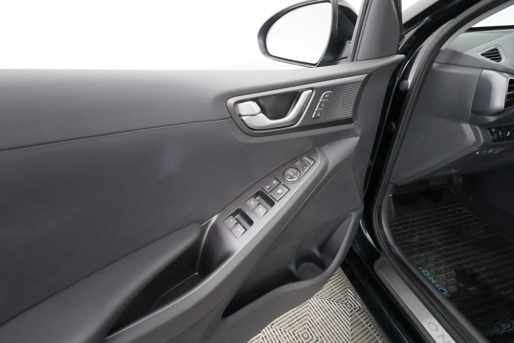 Hyundai IONIQ hybrid 2020 Musta