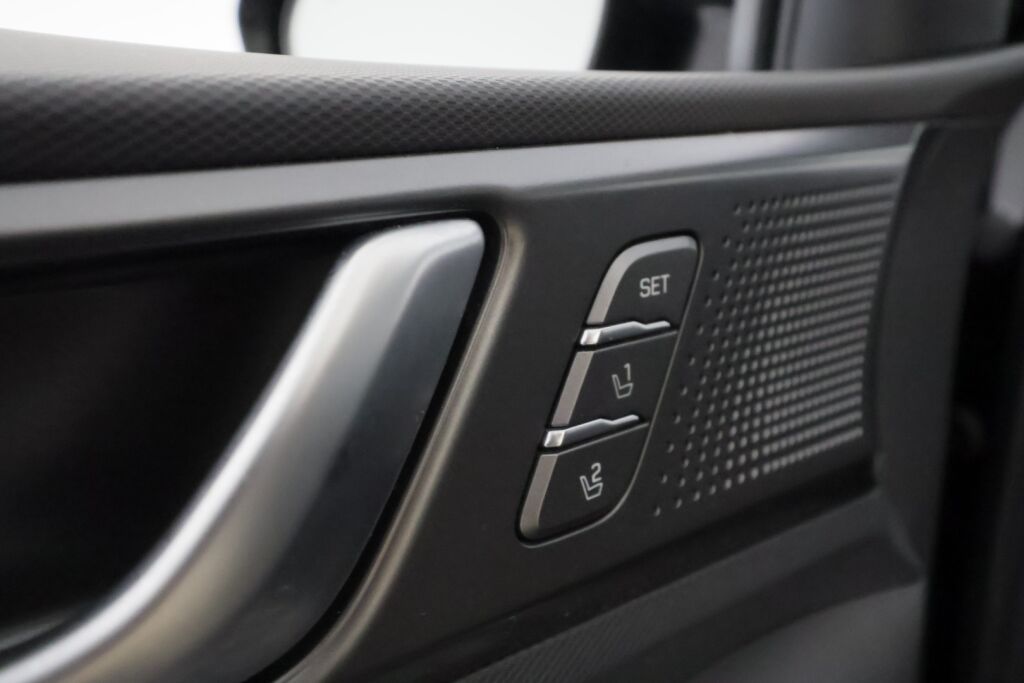 Hyundai IONIQ hybrid 2020 Musta