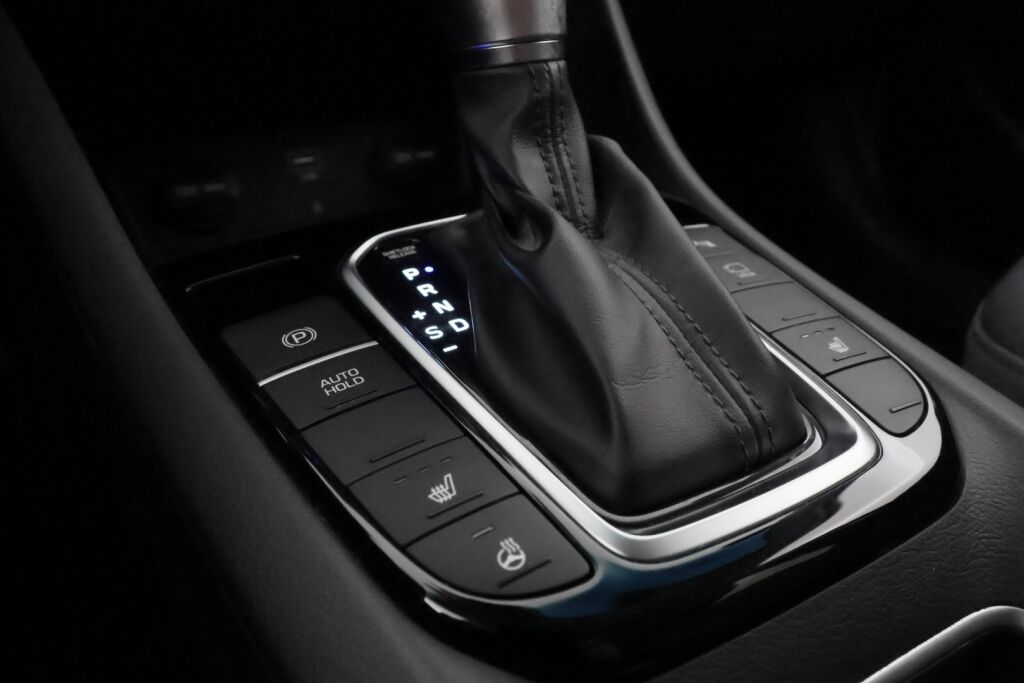 Hyundai IONIQ hybrid 2020 Musta