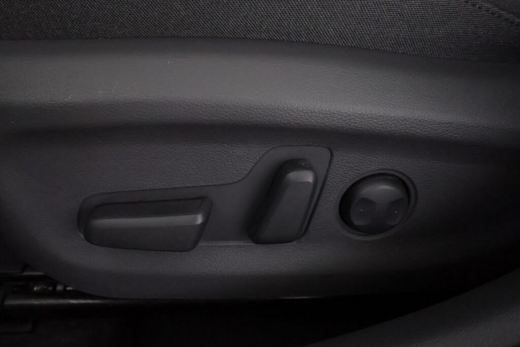 Hyundai IONIQ hybrid 2020 Musta