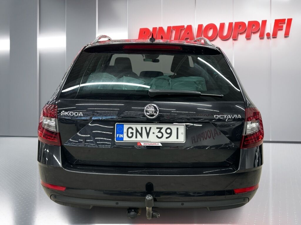 Skoda Octavia 2019 Musta