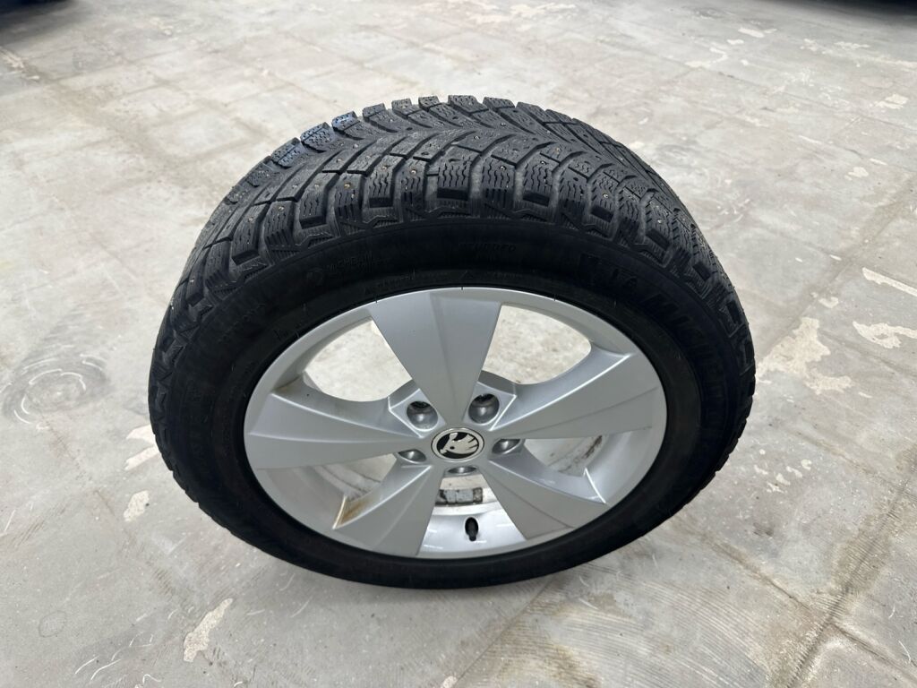 Skoda Octavia 2019 Musta