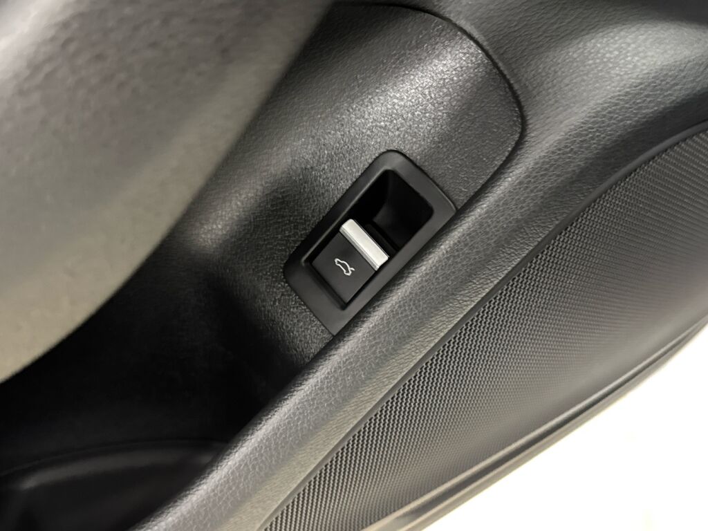 Audi A4 2016 Valkoinen