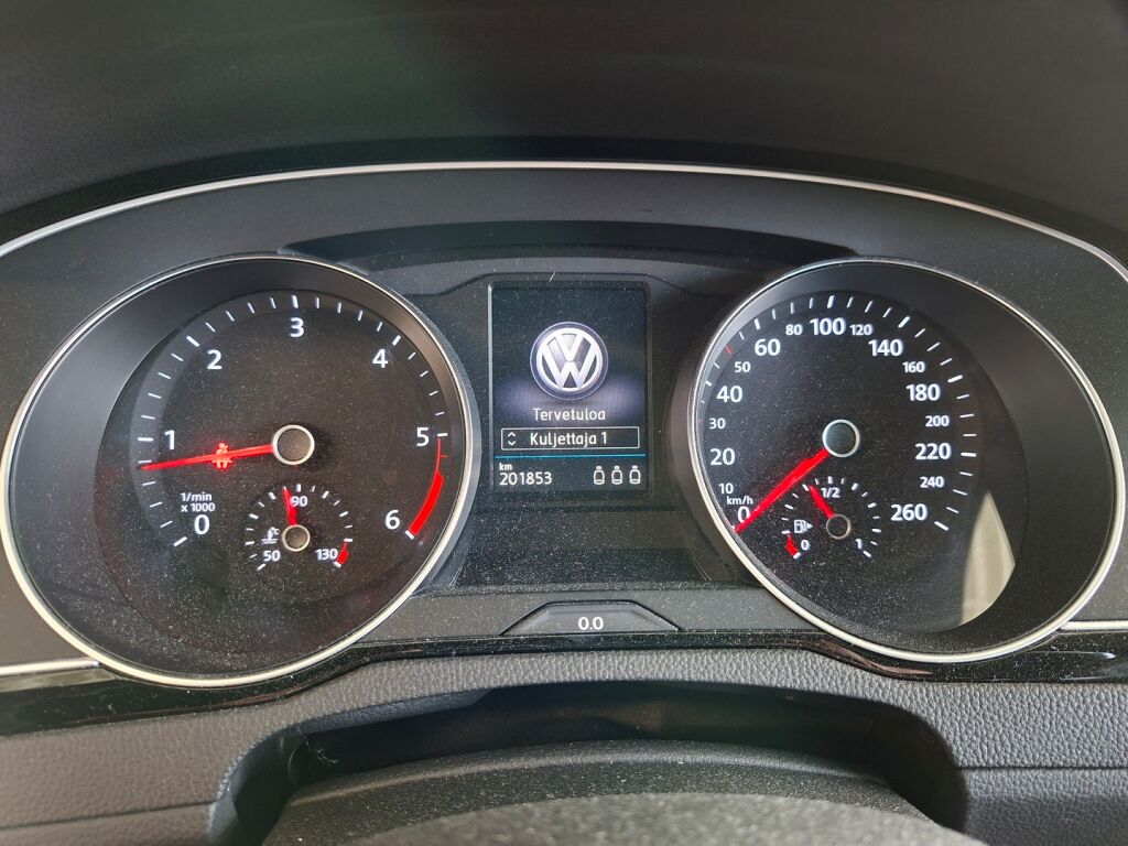 Volkswagen Passat 2017 Valkoinen