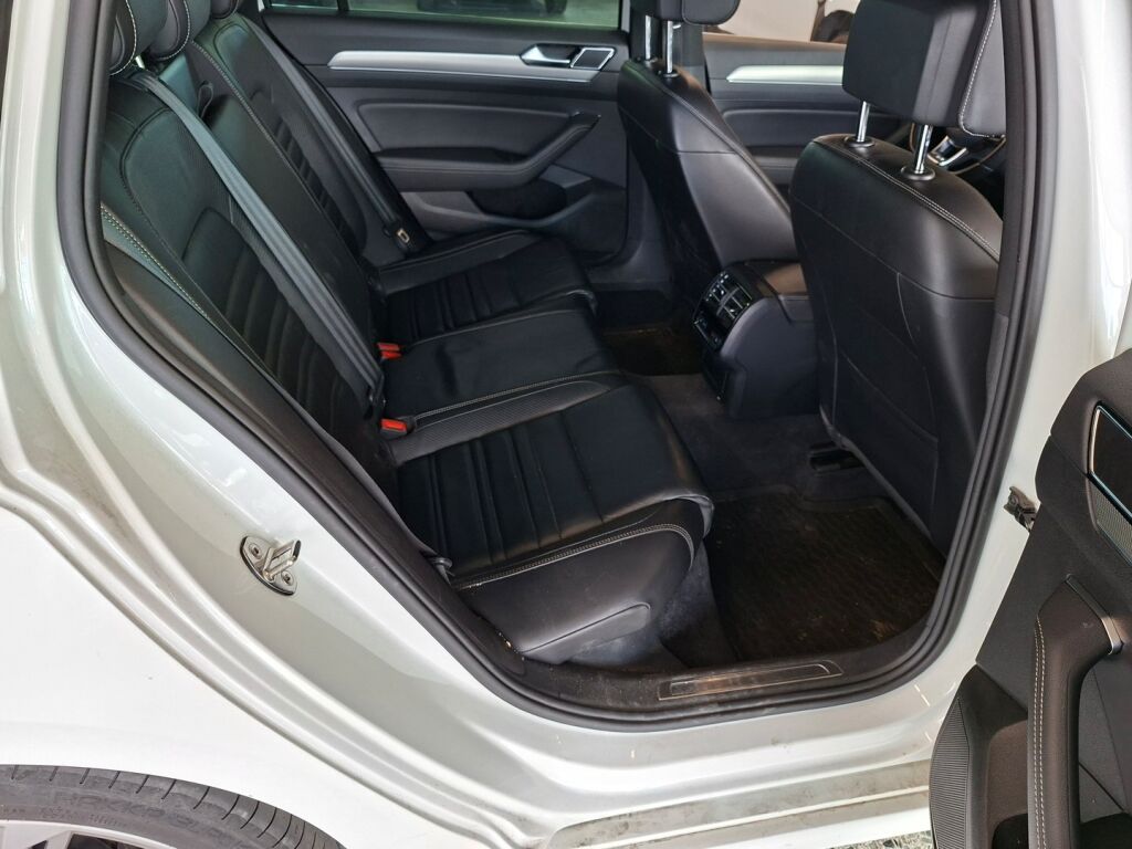 Volkswagen Passat 2017 Valkoinen
