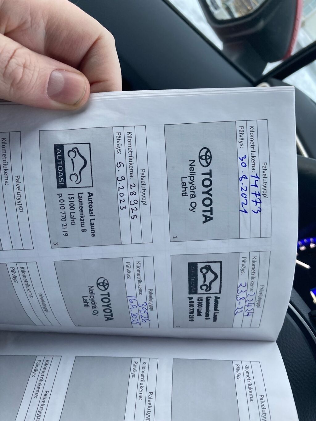 Toyota Corolla 2019 Metallinhohto Punainen