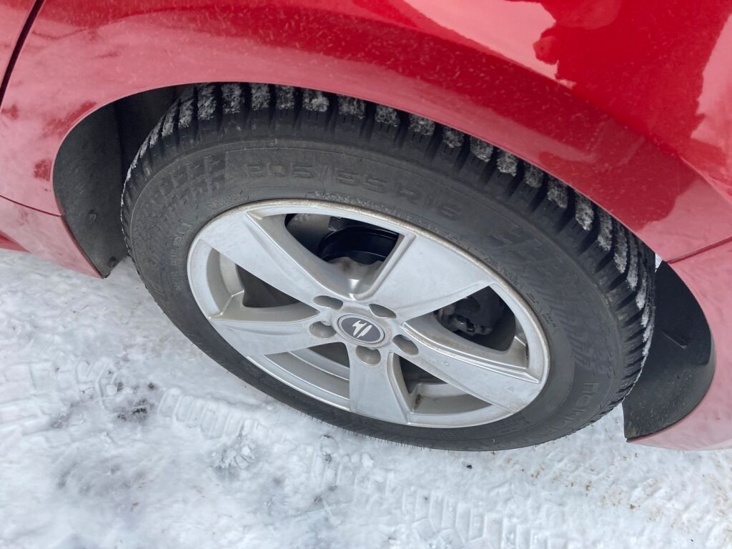 Toyota Corolla 2019 Metallinhohto Punainen