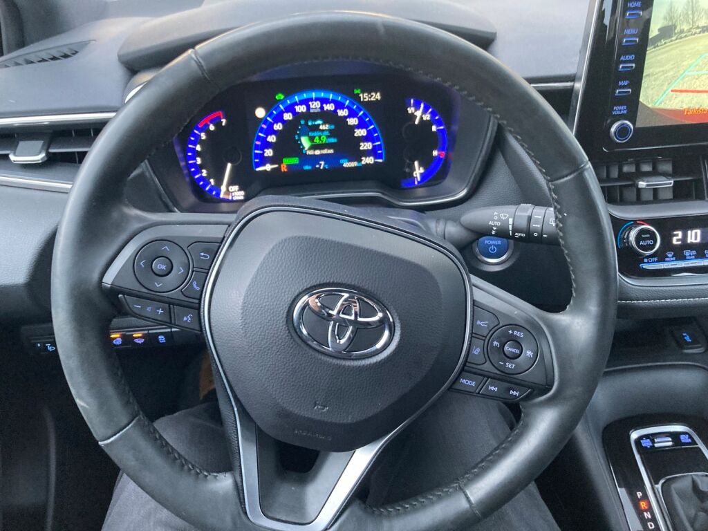 Toyota Corolla 2019 Metallinhohto Punainen