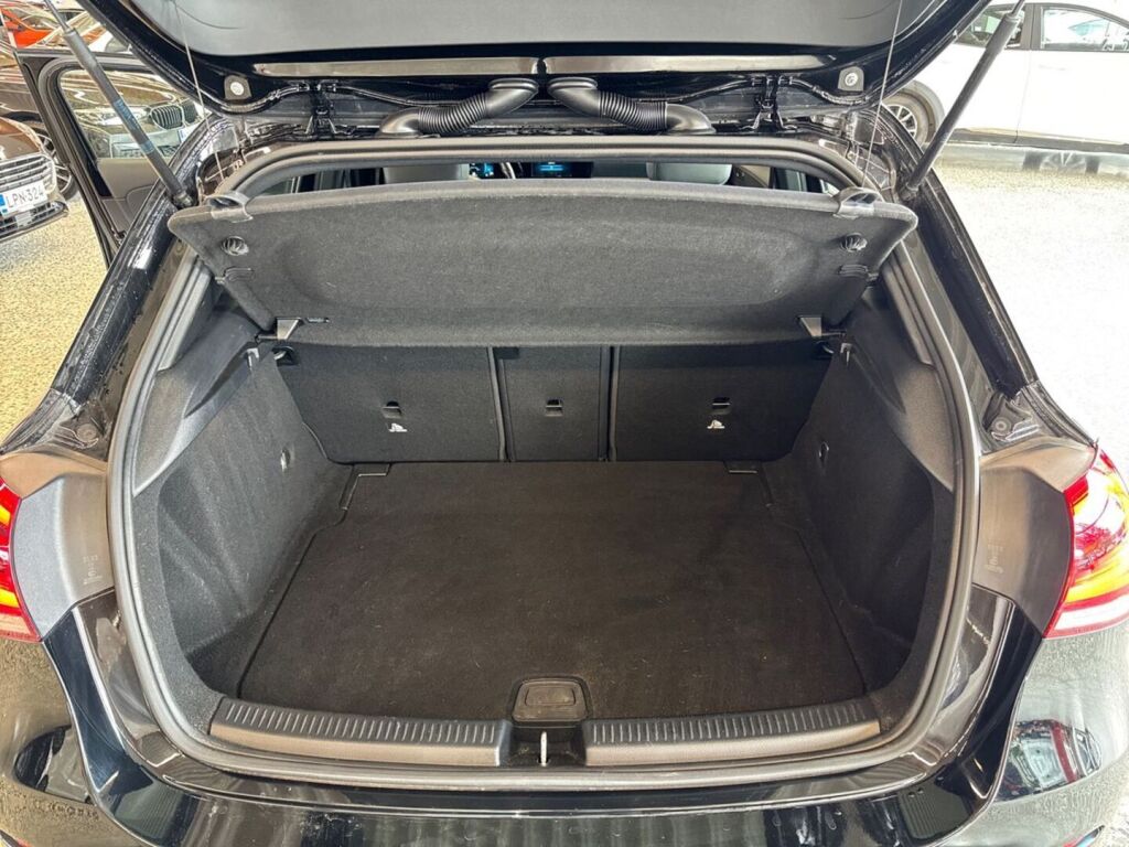 Mercedes-Benz A 2019 Musta
