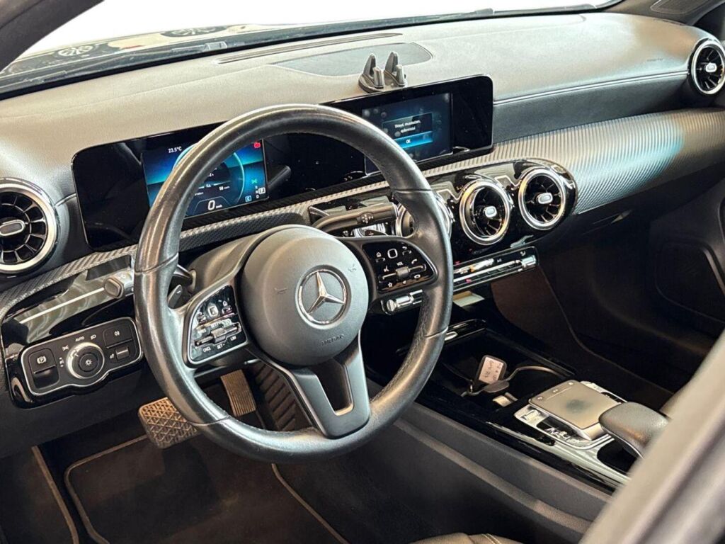 Mercedes-Benz A 2019 Musta