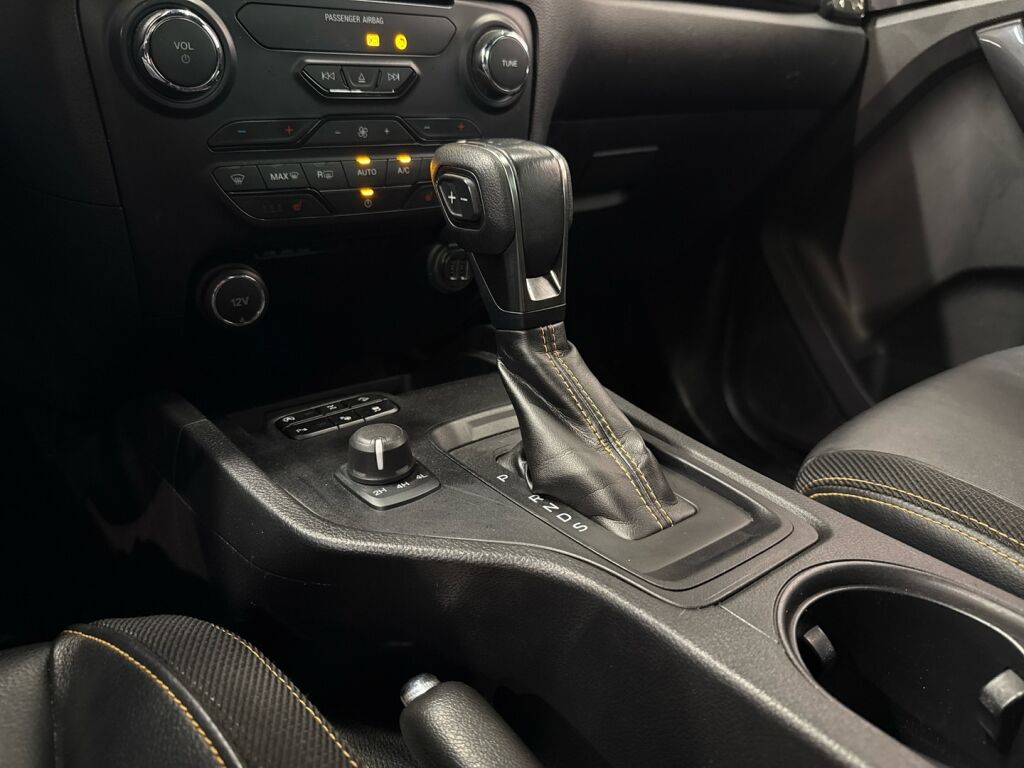 Ford Ranger 2019 Oranssi