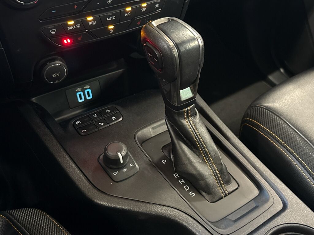 Ford Ranger 2019 Oranssi