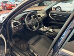 BMW 330 2017 Sininen