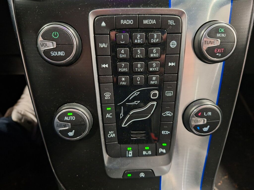 Volvo V40 2016 Harmaa