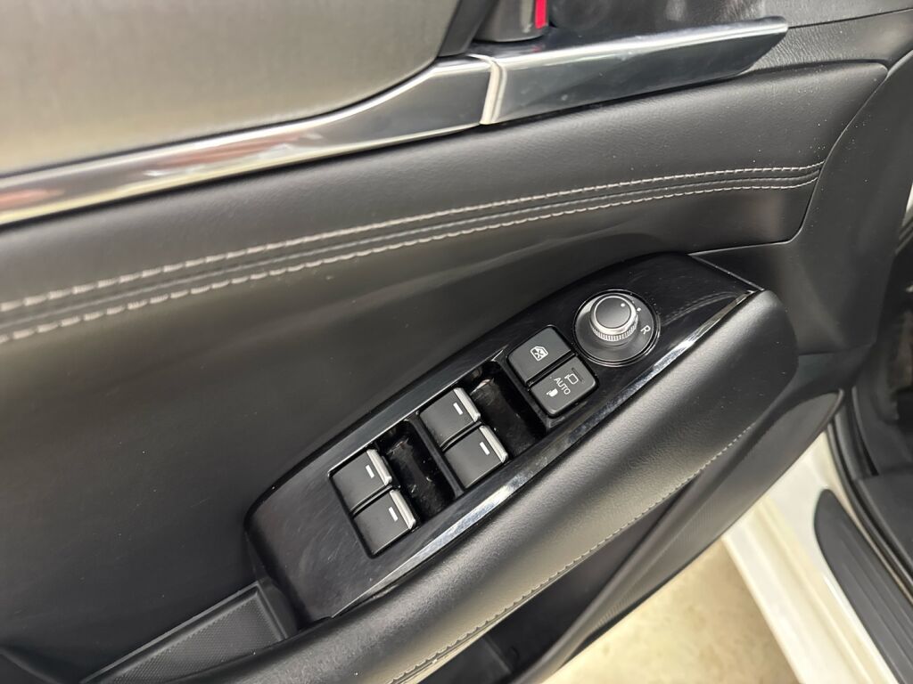 Mazda Mazda6 2019 Valkoinen