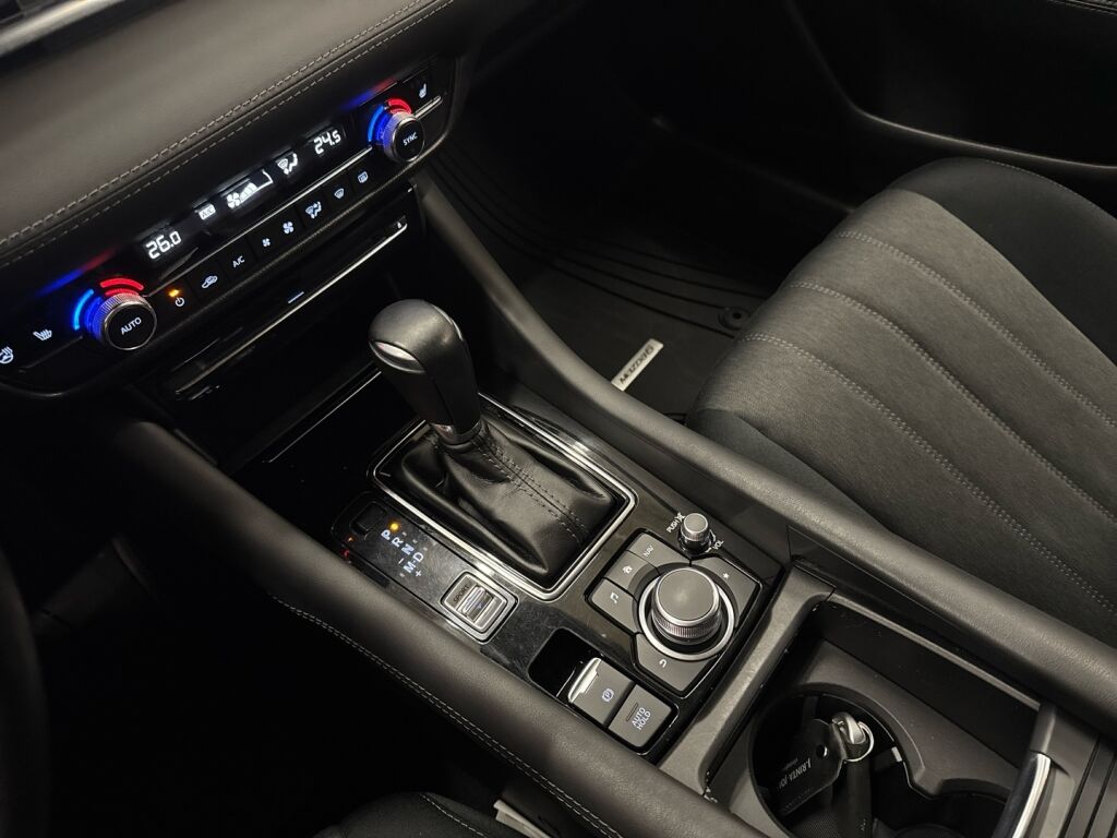 Mazda Mazda6 2019 Valkoinen