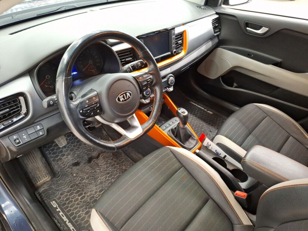 Kia Stonic 2020 Sininen