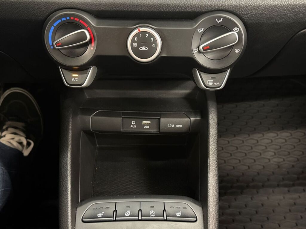 Kia Stonic 2019 Valkoinen