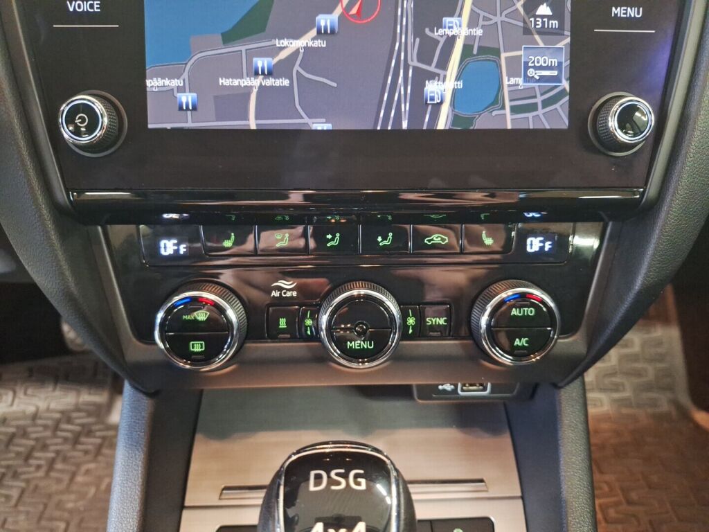 Skoda Octavia 2020 Sininen