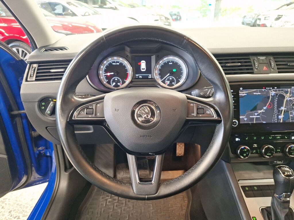 Skoda Octavia 2020 Sininen