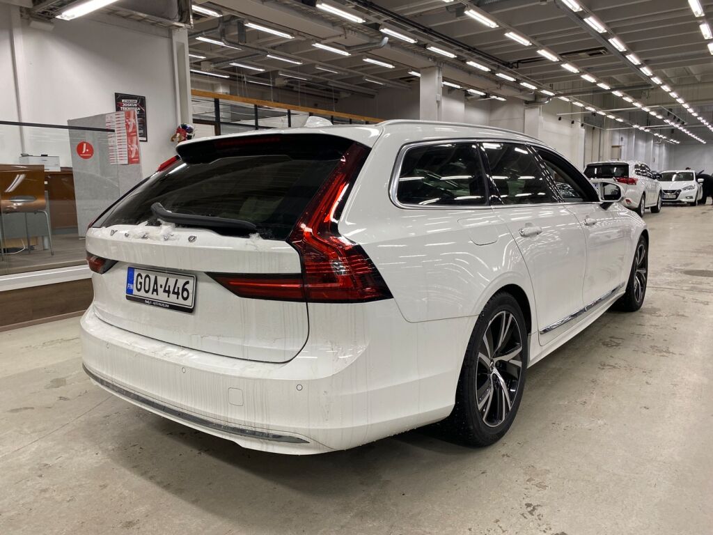 Volvo V90 2020 Valkoinen