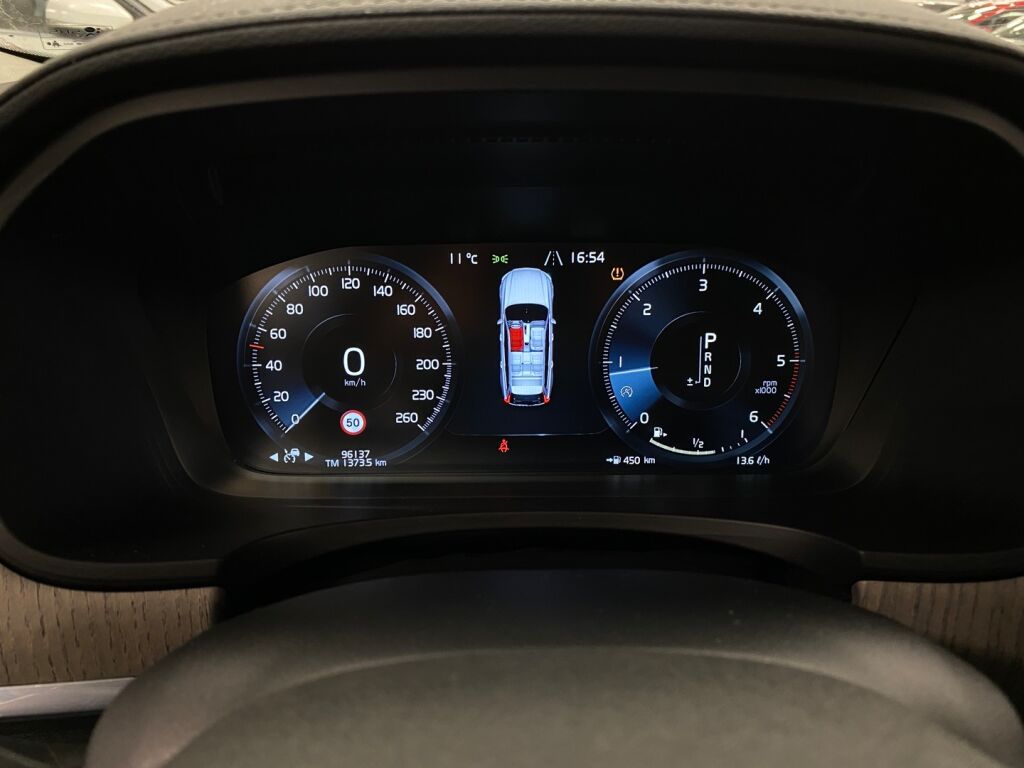 Volvo V90 2020 Valkoinen