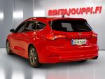 Ford Focus 2020 Punainen