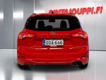 Ford Focus 2020 Punainen