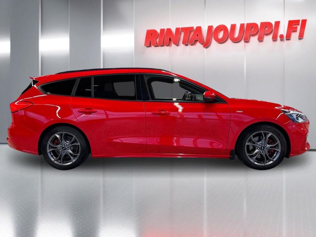 Ford Focus 2020 Punainen