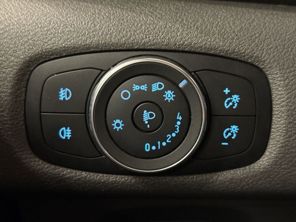 Ford Transit Custom 2018 Valkoinen