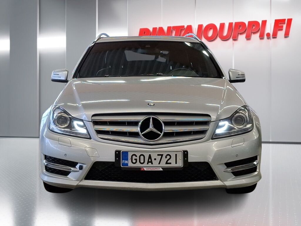 Mercedes-Benz C 2013 Musta