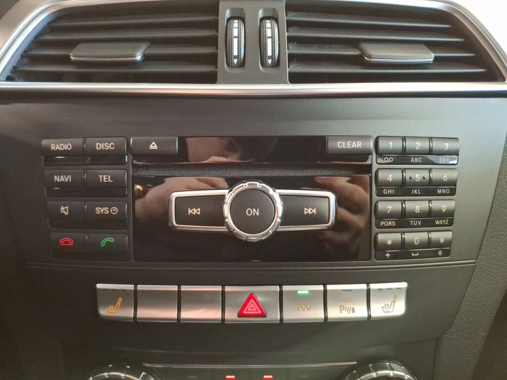 Mercedes-Benz C 2013 Musta