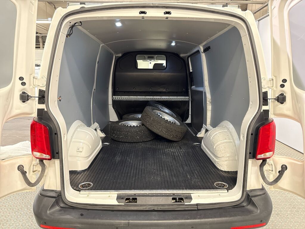 Volkswagen Transporter 2020 Valkoinen