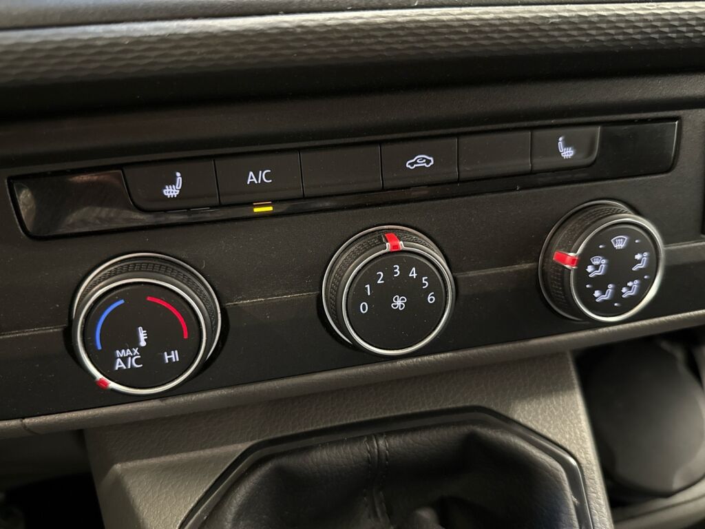 Volkswagen Transporter 2020 Valkoinen