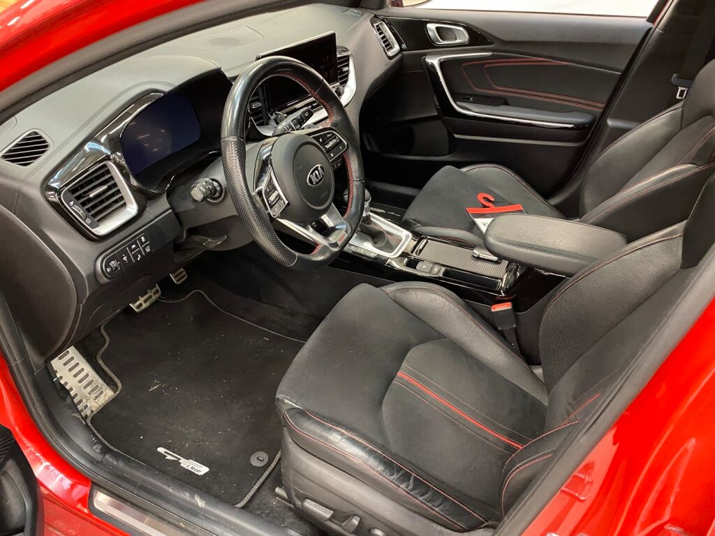 Kia ProCeed 2020 Punainen