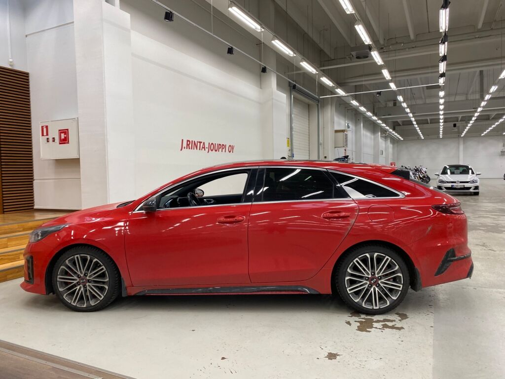 Kia ProCeed 2020 Punainen