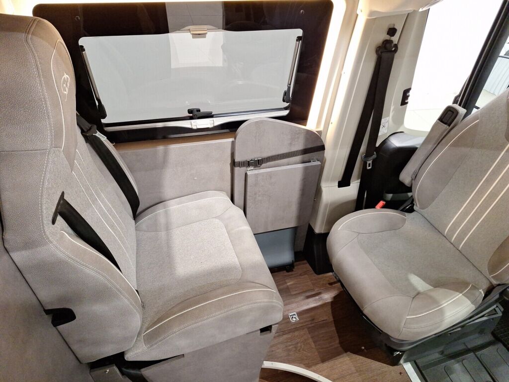 Pössl Liberty 2022 Harmaa