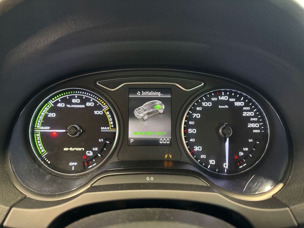 Audi A3 2016 Harmaa