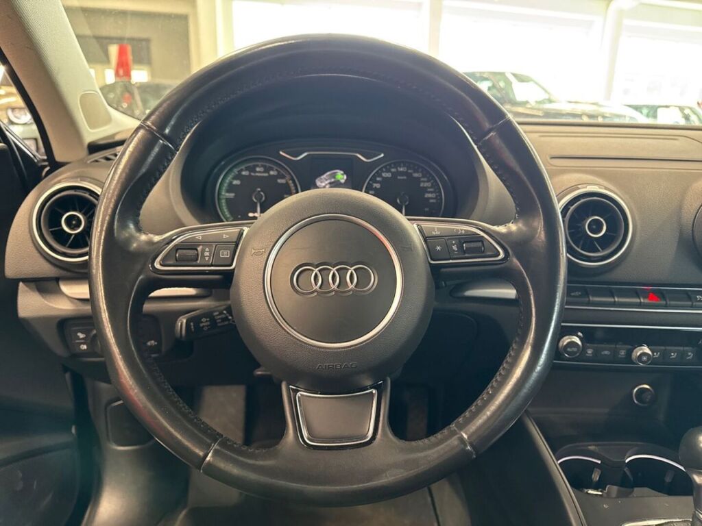 Audi A3 2016 Harmaa