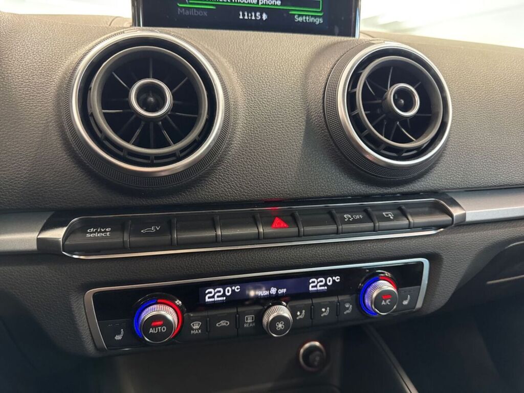Audi A3 2016 Harmaa