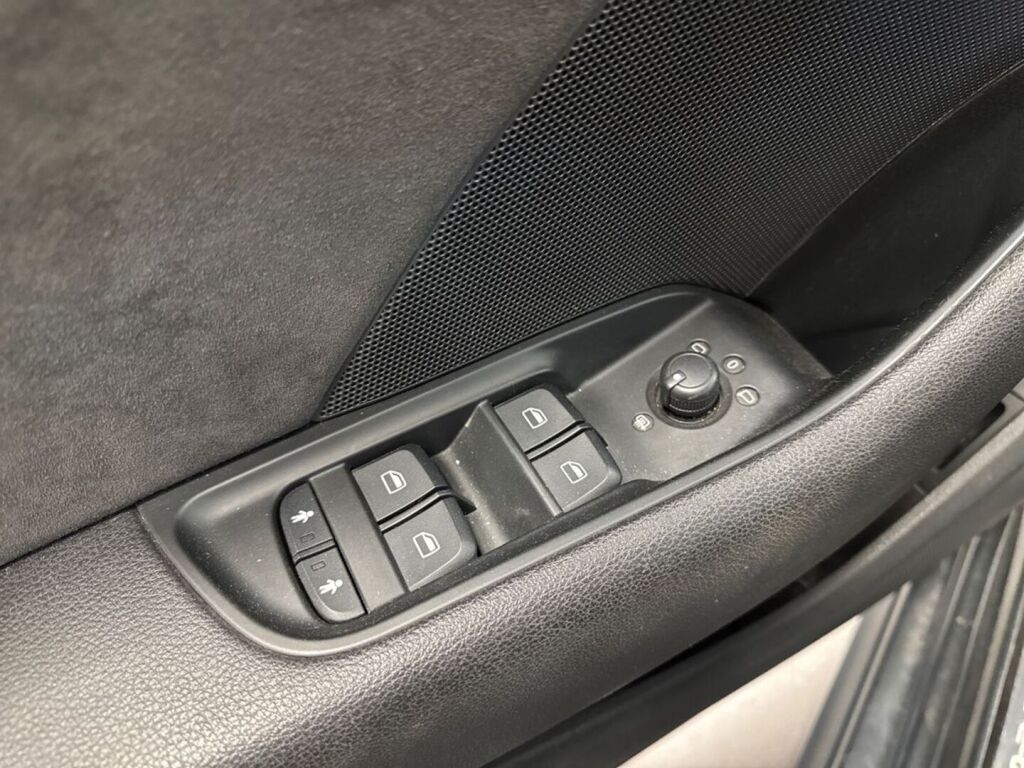 Audi A3 2016 Harmaa