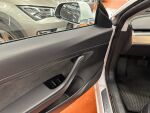 Tesla Model 3 2020 Valkoinen