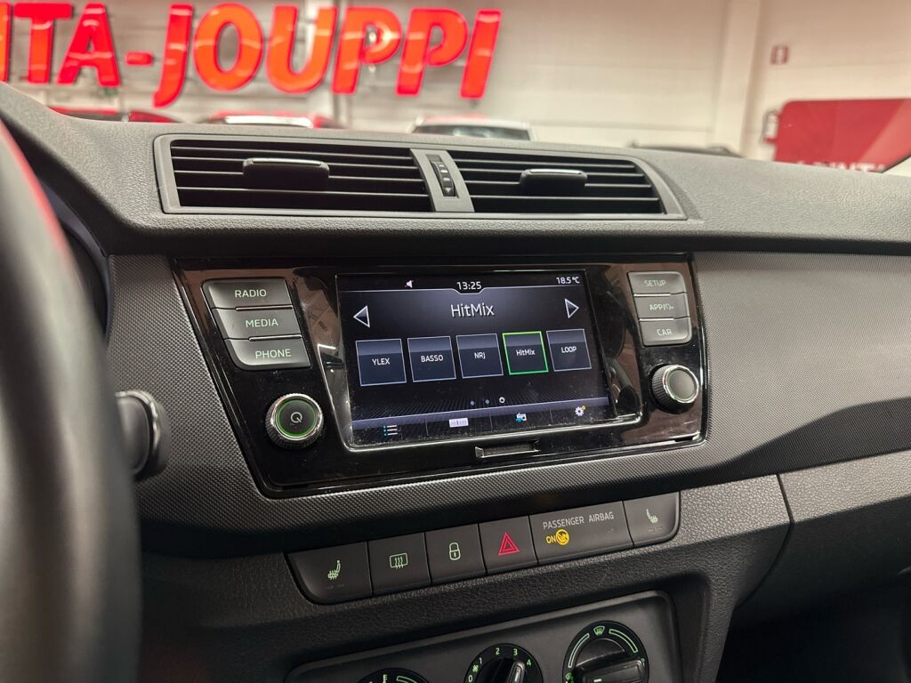 Skoda Fabia 2020 Valkoinen