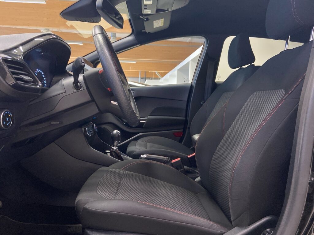 Ford Fiesta 2020 Musta