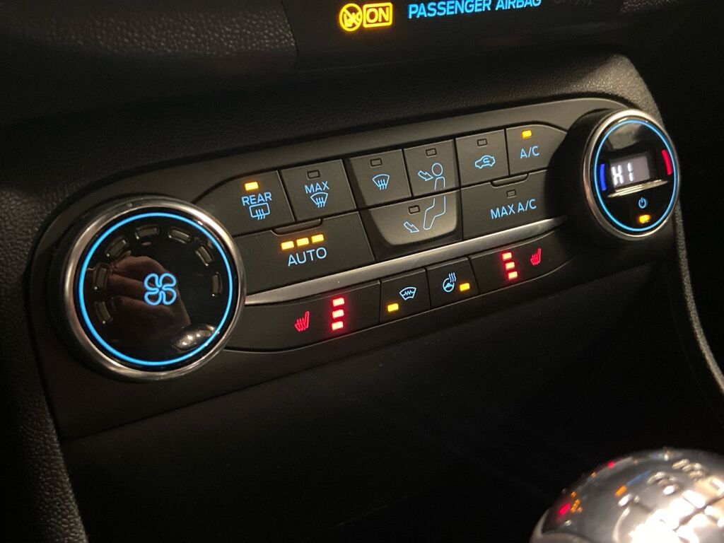 Ford Fiesta 2020 Musta