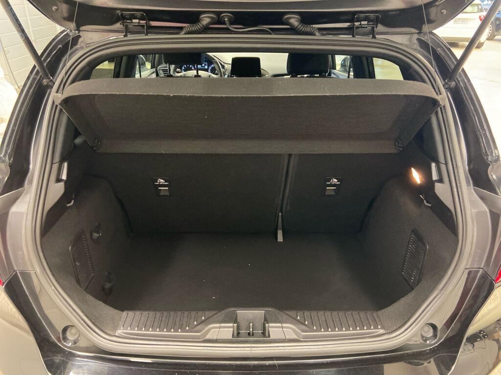 Ford Fiesta 2020 Musta