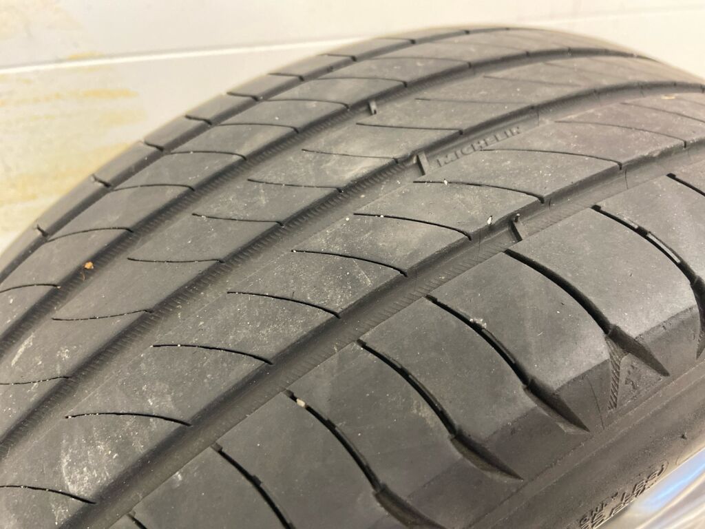 Ford Fiesta 2020 Musta